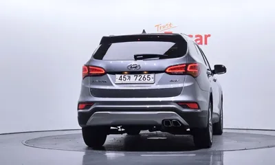 Hyundai Santafe 2017, 125528 км, за 8664.5 USD
