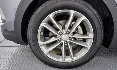 Hyundai Santafe 2017, 125528 км, за 8664.5 USD