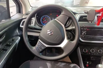 Suzuki S-Cross