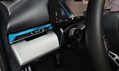BMW 5-Series 2024, 30535 км, за 49444.77 USD - фото 30