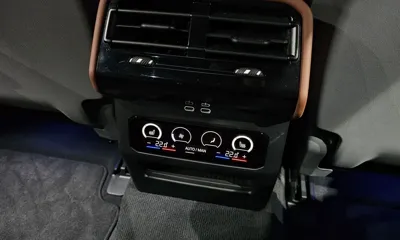 BMW 5-Series 2024, 30535 км, за 49444.77 USD - фото 34