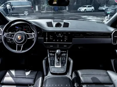 Porsche Cayenne 2021, 70000 км, за 62359 USD