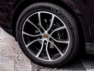 Porsche Cayenne 2021, 70000 км, за 62359 USD - фото 13