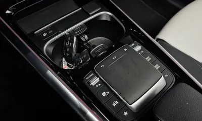 Mercedes-Benz GLA-Class 2023, 58868 км, за 22267.46 USD - фото 9