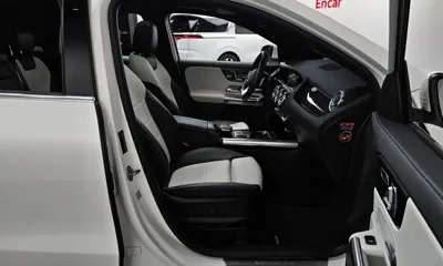Mercedes-Benz GLA-Class 2023, 58868 км, за 22267.46 USD - фото 11