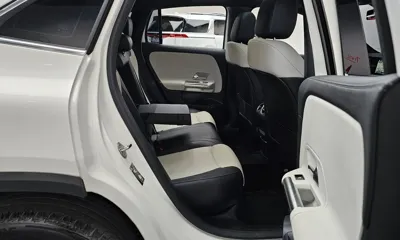 Mercedes-Benz GLA-Class 2023, 58868 км, за 22267.46 USD - фото 12