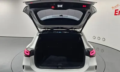 Mercedes-Benz GLA-Class 2023, 58868 км, за 22267.46 USD - фото 20