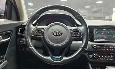 Kia Niro 2017, 150061 км, за 7548.9 USD - фото 13