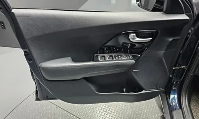 Kia Niro 2017, 150061 км, за 7548.9 USD - фото 24