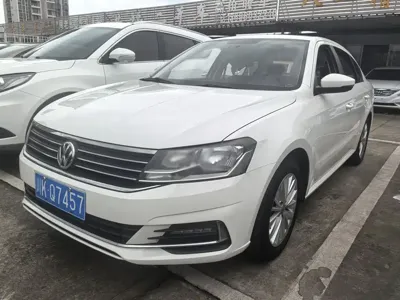Volkswagen Lavida 2020, 90000 км, за 5635.56 USD