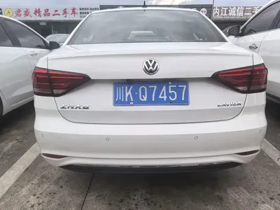 Volkswagen Lavida 2020, 90000 км, за 5635.56 USD