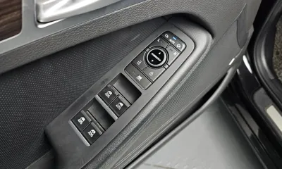 Genesis G80 2018, 124620 км, за 12676.33 USD - фото 30