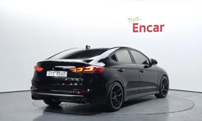 Hyundai Avante 2018, 93174 км, за 6144.7 USD