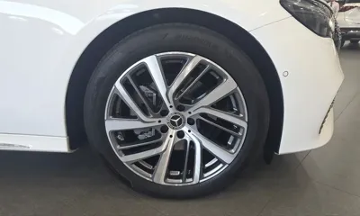 Mercedes-Benz E-Class 2024, 15334 км, за 40268.06 USD
