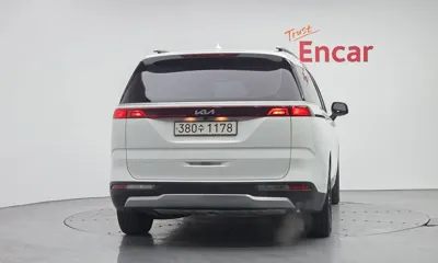 Kia Canival 2023, 38888 км, за 15570.04 USD