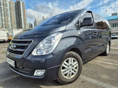 Hyundai Starex 2017, 202800 км, за 5827.81 USD