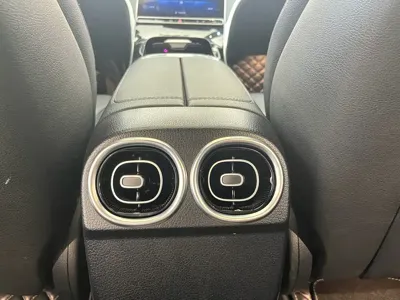 Mercedes-Benz C-Class 2022, 43600 км, за 22399.48 USD - фото 17