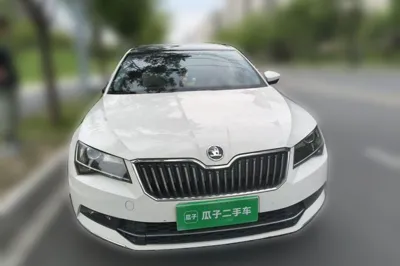 Skoda Superb 2016, 126600 км, за 6114 USD