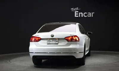 Volkswagen Passat 2013, 110208 км, за 3203.36 USD