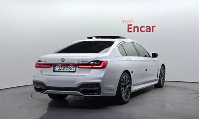 BMW 7-Series 2021, 136978 км, за 36680.35 USD