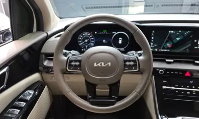 Kia Canival 2023, 49480 км, за 17109.04 USD - фото 12