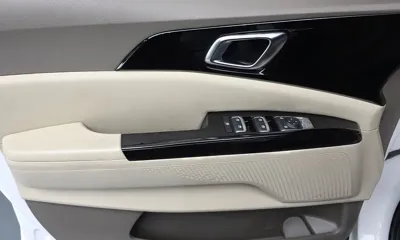 Kia Canival 2023, 49480 км, за 17109.04 USD - фото 24
