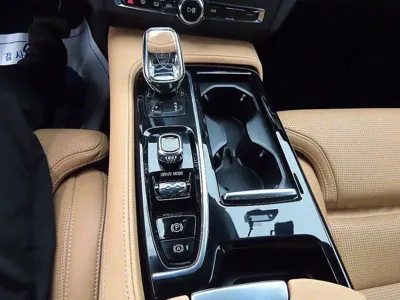 Volvo S90 2021, 122535 км, за 19698.59 USD - фото 11