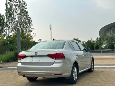 Volkswagen Lavida 2016, 130000 км, за 3814.89 USD