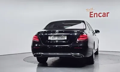 Mercedes-Benz E-Class 2017, 137013 км, за 11760.82 USD