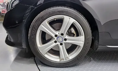 Mercedes-Benz E-Class 2017, 137013 км, за 11760.82 USD