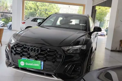 Audi Q5L · 2025 год