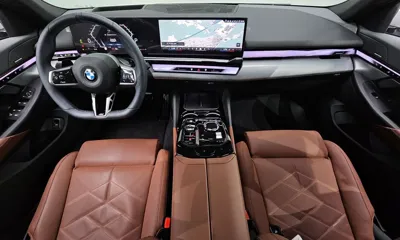 BMW 5-Series 2025, 27342 км, за 53656.29 USD - фото 7