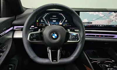 BMW 5-Series 2025, 27342 км, за 53656.29 USD - фото 13