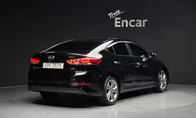 Hyundai Avante 2017, 108116 км, за 6498.62 USD