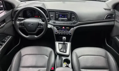 Hyundai Avante 2017, 108116 км, за 6498.62 USD - фото 7