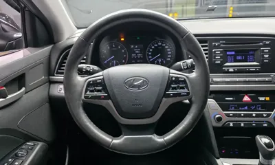 Hyundai Avante 2017, 108116 км, за 6498.62 USD - фото 13