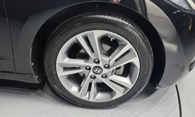 Hyundai Avante 2017, 108116 км, за 6498.62 USD - фото 21
