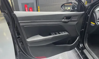 Hyundai Avante 2017, 108116 км, за 6498.62 USD - фото 24