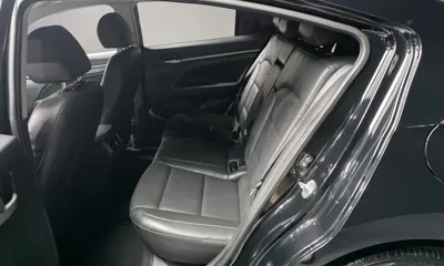 Hyundai Avante 2017, 108116 км, за 6498.62 USD - фото 26
