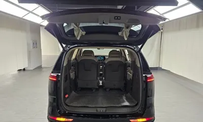 Kia Canival 2023, 57106 км, за 24920.69 USD - фото 20