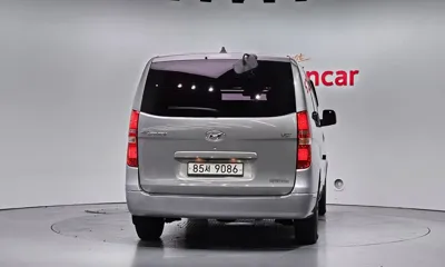 Hyundai Starex 2016, 57891 км, за 8210.72 USD