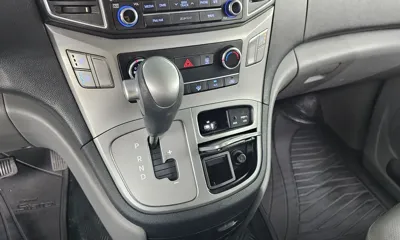 Hyundai Starex 2016, 57891 км, за 8210.72 USD - фото 9