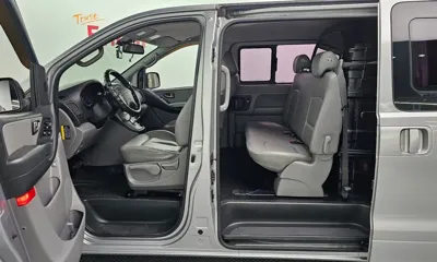 Hyundai Starex 2016, 57891 км, за 8210.72 USD - фото 11