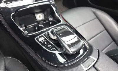 Mercedes-Benz E-Class 2018, 87927 км, за 11896.24 USD - фото 32