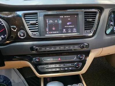 Kia Canival 2019, 67131 км, за 12143.89 USD - фото 8