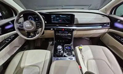 Kia Canival 2023, 46021 км, за 24878.56 USD - фото 7