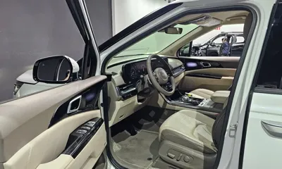 Kia Canival 2023, 46021 км, за 24878.56 USD - фото 10