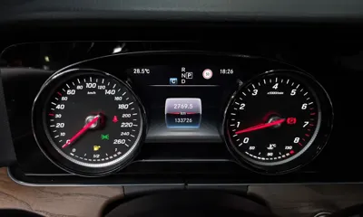 Mercedes-Benz E-Class 2018, 133726 км, за 13062.89 USD - фото 8