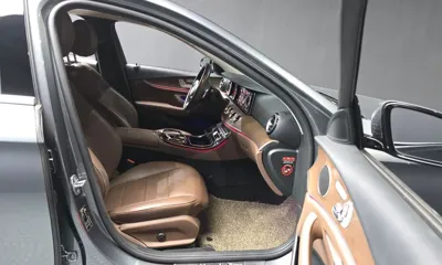 Mercedes-Benz E-Class 2018, 133726 км, за 13062.89 USD - фото 11