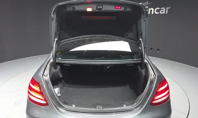 Mercedes-Benz E-Class 2018, 133726 км, за 13062.89 USD - фото 20